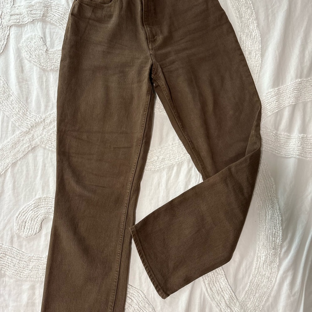 Abercrombie & Fitch Brown curve love ‘The 90’s Straight Ultra High Rise’